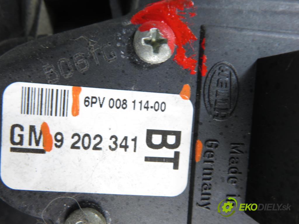 OPEL ZAFIRA A Nadwozie Wielkopojemne (MPV) (T98)  MINIVAN 2001 74,00 1.6 16V - Z 16 XE 1598,00 Potenciometer plynu 9202341BT ; 6PV00811400 (Potenciometer plynového pedálu)