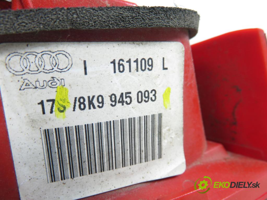 AUDI A4 Avant (8K5, B8) KOMBI 2009 105,00 2.0 TDI - CAGA 1968,00 světlo levé zadní kufr 8K9945093