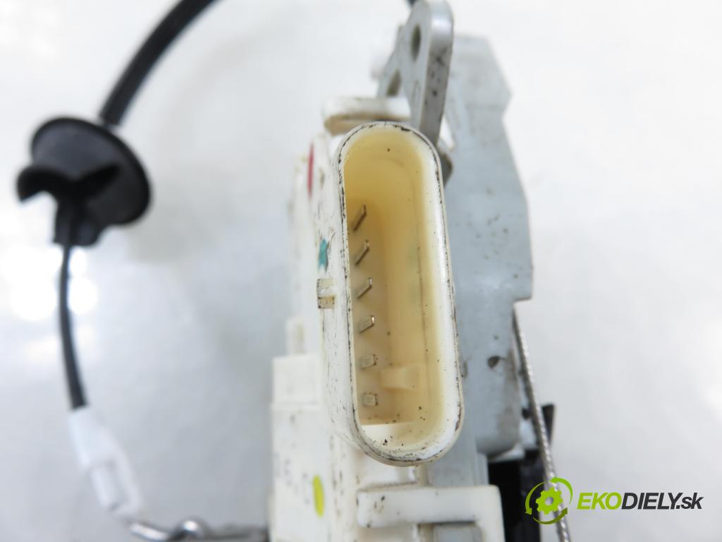 AUDI A4 Avant (8K5, B8) KOMBI 2009 105,00 2.0 TDI - CAGA 1968,00 zámok PTE 8K0839016C