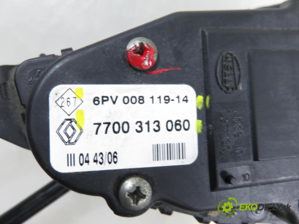 RENAULT TRAFIC II Skrzynia (FL) FURGON 2007 84,00 2.0 dCi 115 - M9R 780 1995,00 Potenciometer plynu 7700313060 ; 6PV00811914 (Potenciometer plynového pedálu)