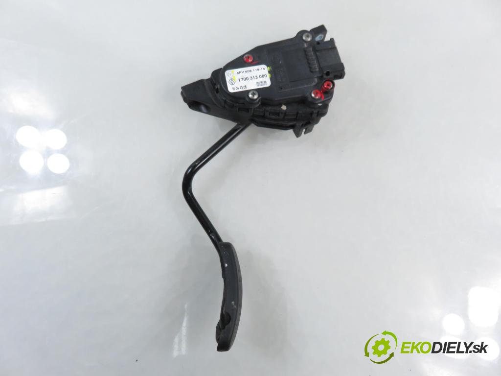 RENAULT TRAFIC II Skrzynia (FL) FURGON 2007 84,00 2.0 dCi 115 - M9R 780 1995,00 Potenciometer plynu 7700313060 ; 6PV00811914 (Potenciometer plynového pedálu)