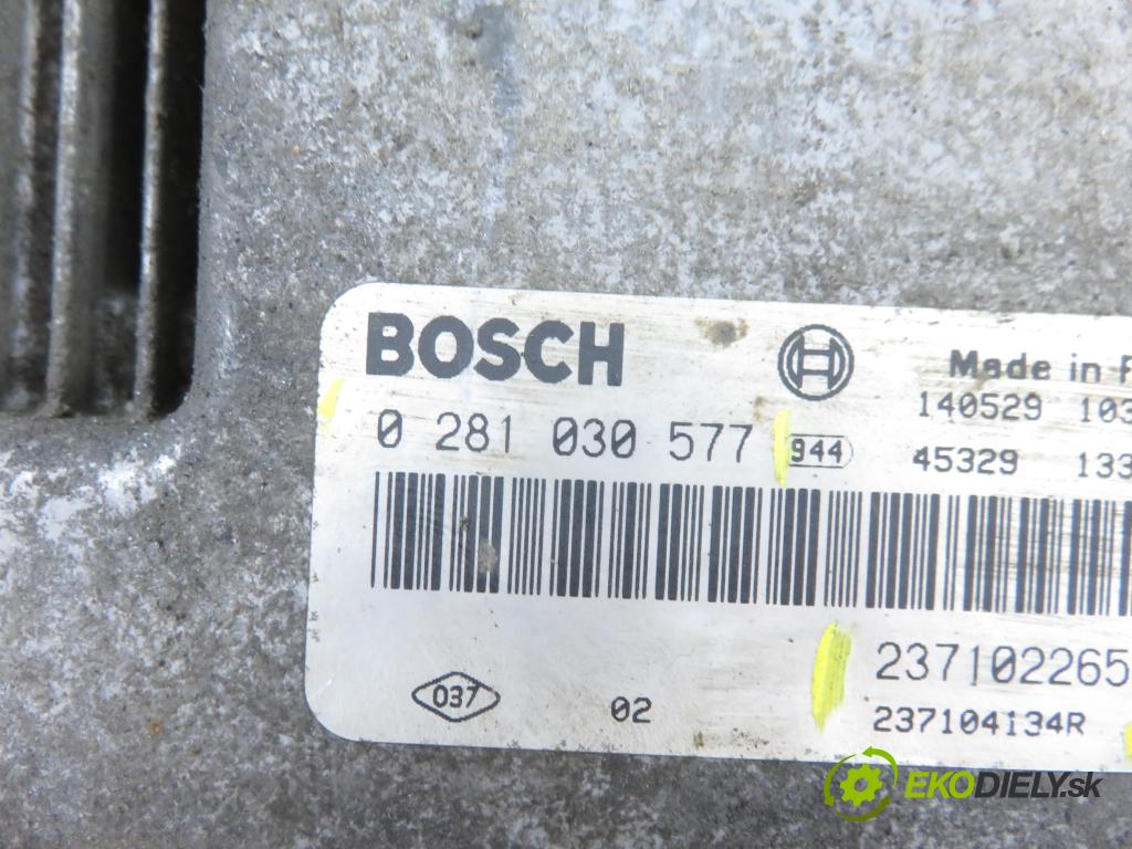 OPEL MOVANO B Platforma / podwozie (X62) FURGON 2014 81,00 2.3 CDTI FWD - M9T 870 2299,00 Riadiaca jednotka Motor 237102265R ; 237104134R ; 0281030577