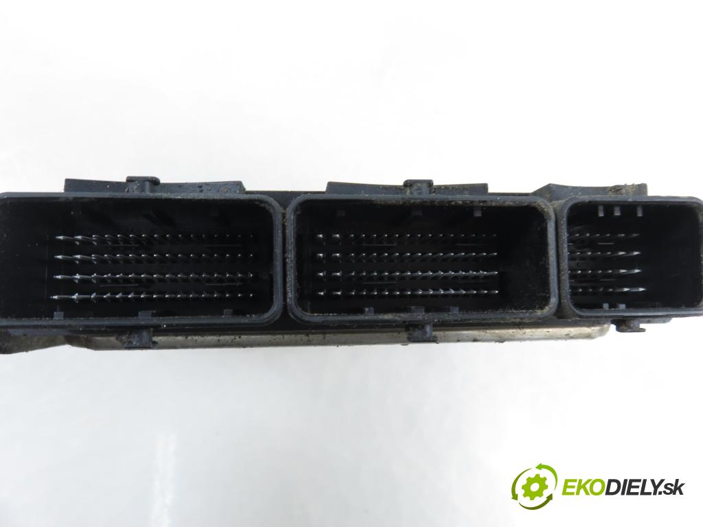 OPEL MOVANO B Platforma / podwozie (X62) FURGON 2014 81,00 2.3 CDTI FWD - M9T 870 2299,00 Riadiaca jednotka Motor 237102265R ; 237104134R ; 0281030577