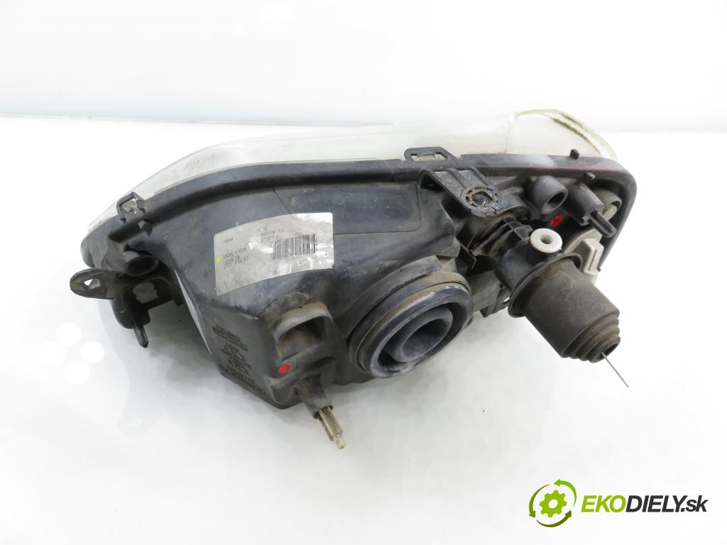 DACIA LOGAN MCV (KS_) KOMBI 2007 55,00 1.4 - K7J 710 1390,00 světlo PP 8200211006