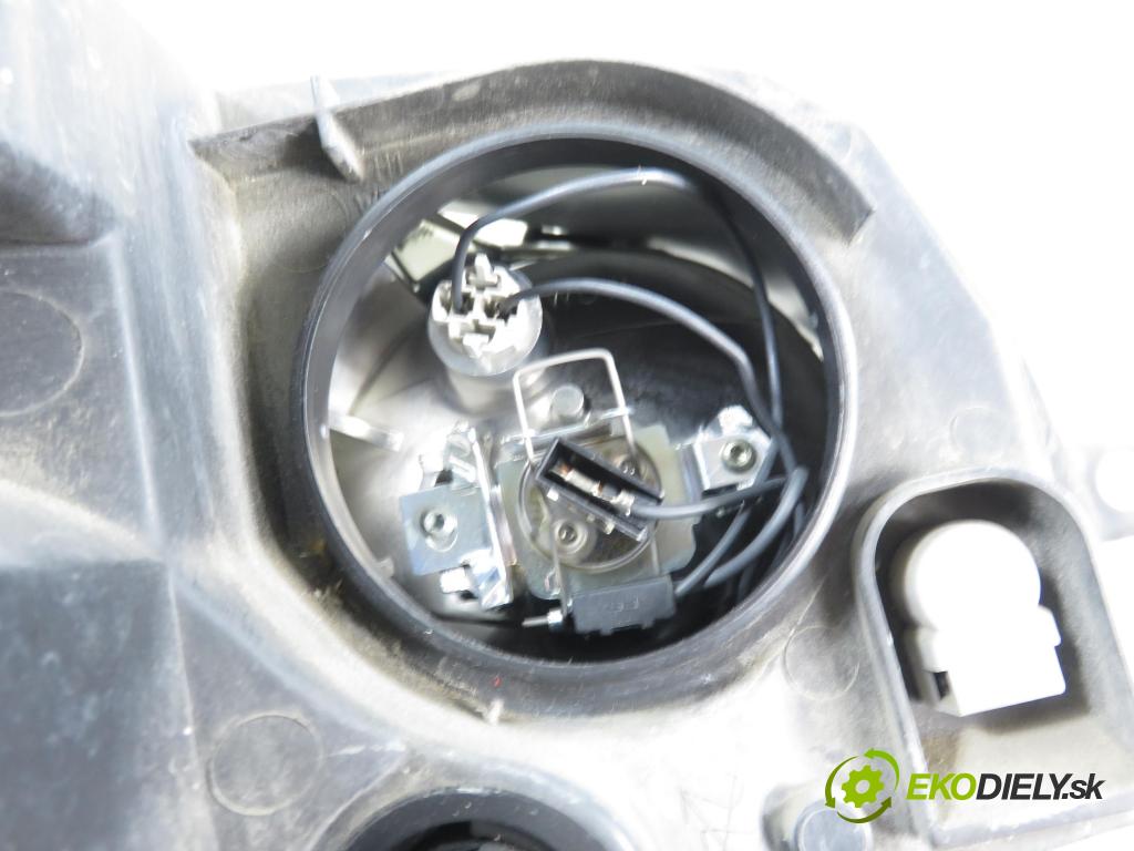 FIAT PUNTO (188_) HB 2003 44,00 1.2 60 - 188 A4.000 1242,00 Svetlo LP 89101064SX