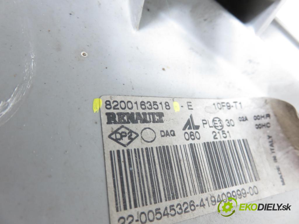 RENAULT MASTER II Skrzynia (FD) FURGON 2007 88,00 2.5 dCi 120 - G9U 650 2464,00 Svetlo PP 8200163518