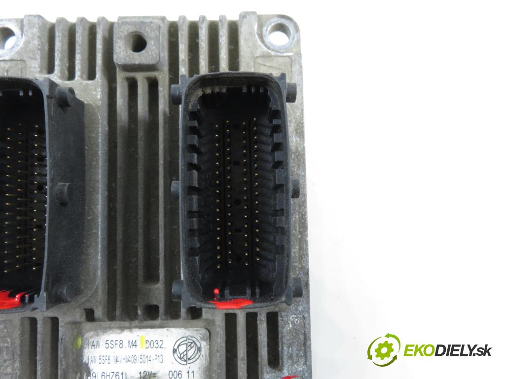 FIAT PANDA (169_) HB 2011 51,00 1.2 - 169 A4.000 1242,00 řídící jednotka motora IAW5SF8M4 ; 51868981