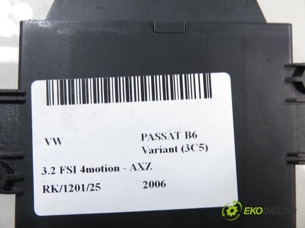 VW PASSAT B6 Variant (3C5) KOMBI 2006 184,00 3.2 FSI 4motion - AXZ 3168,00 MODUL 3C0919283B