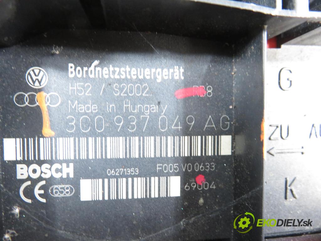 VW PASSAT B6 Variant (3C5) KOMBI 2006 184,00 3.2 FSI 4motion - AXZ 3168,00 MODUL komfortu 3C0937049AG