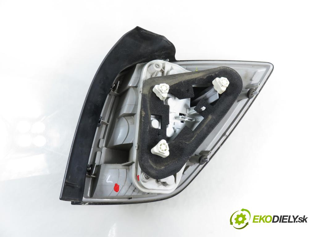 OPEL ASTRA H Kombi (A04) KOMBI 2007 81,00 1.7 CDTI - Z 17 DTJ 1686,00 Svetlo ľavé zadné 13223675 ; 24451838