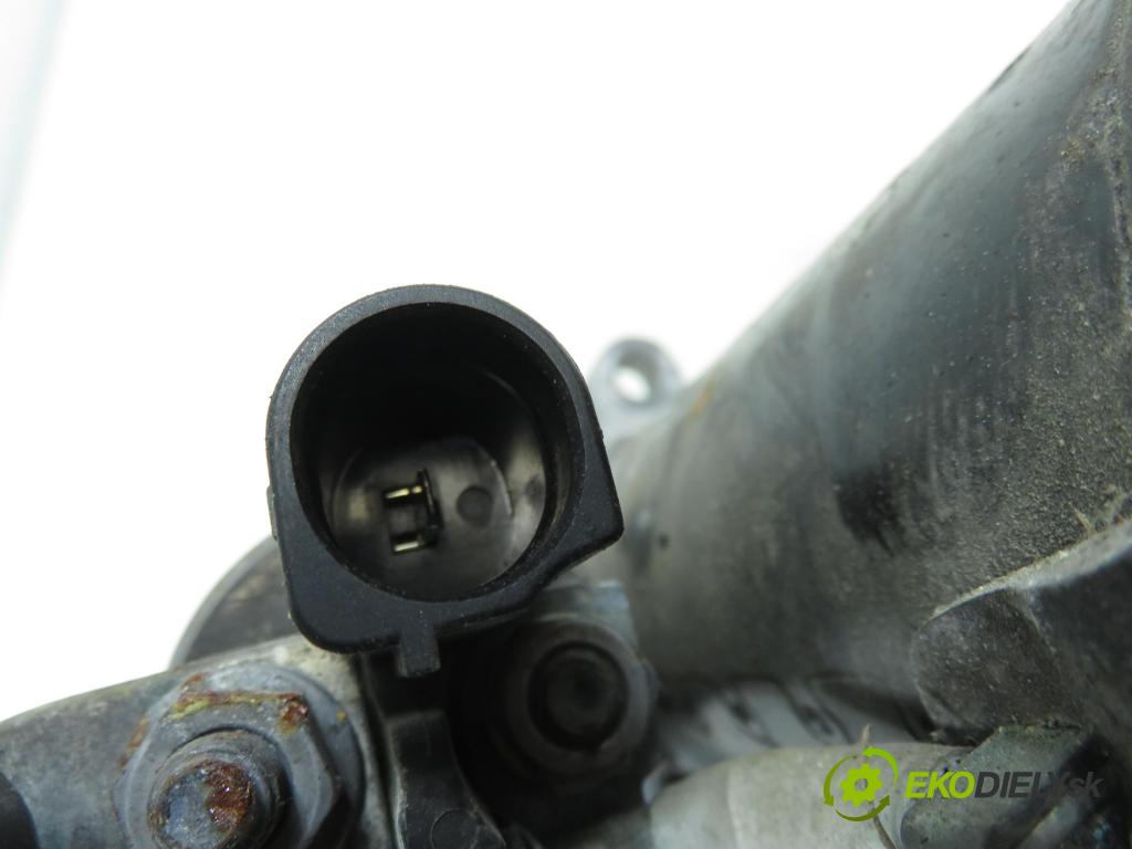 VW PASSAT B6 Variant (3C5) KOMBI 2006 184,00 3.2 FSI 4motion - AXZ 3168,00 Štartér  (Štartér)