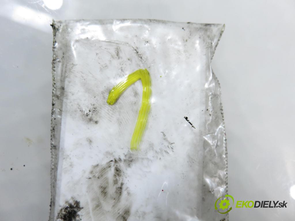 MAZDA 3 (BK) HB 2006 80,00 1.6 DI Turbo 109 - Y601 (PSA) 1560,00 vstrekovač 0445110259 (Vstrekovač paliva)