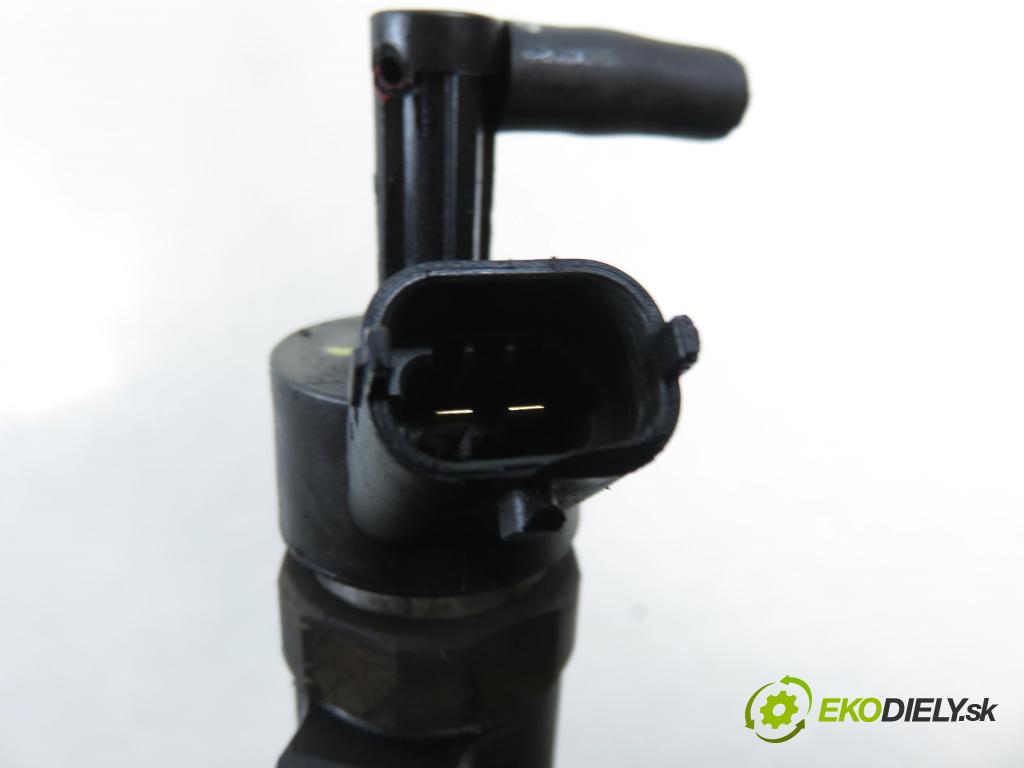 MAZDA 3 (BK) HB 2006 80,00 1.6 DI Turbo 109 - Y601 (PSA) 1560,00 vstrekovač 0445110259 (Vstrekovač paliva)