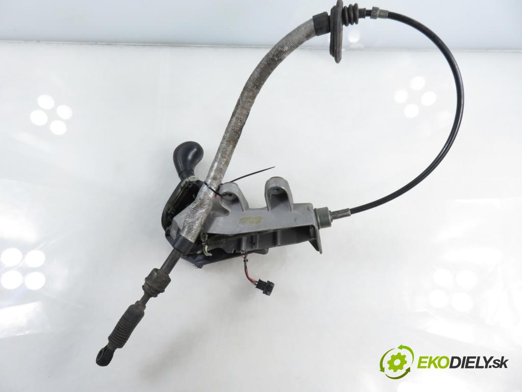 MERCEDES-BENZ VITO Skrzynia (638) FURGON 2000 90,00 112 CDI 2.2 (638.094) - OM 611.980 2151,00 ZVEDÁK: