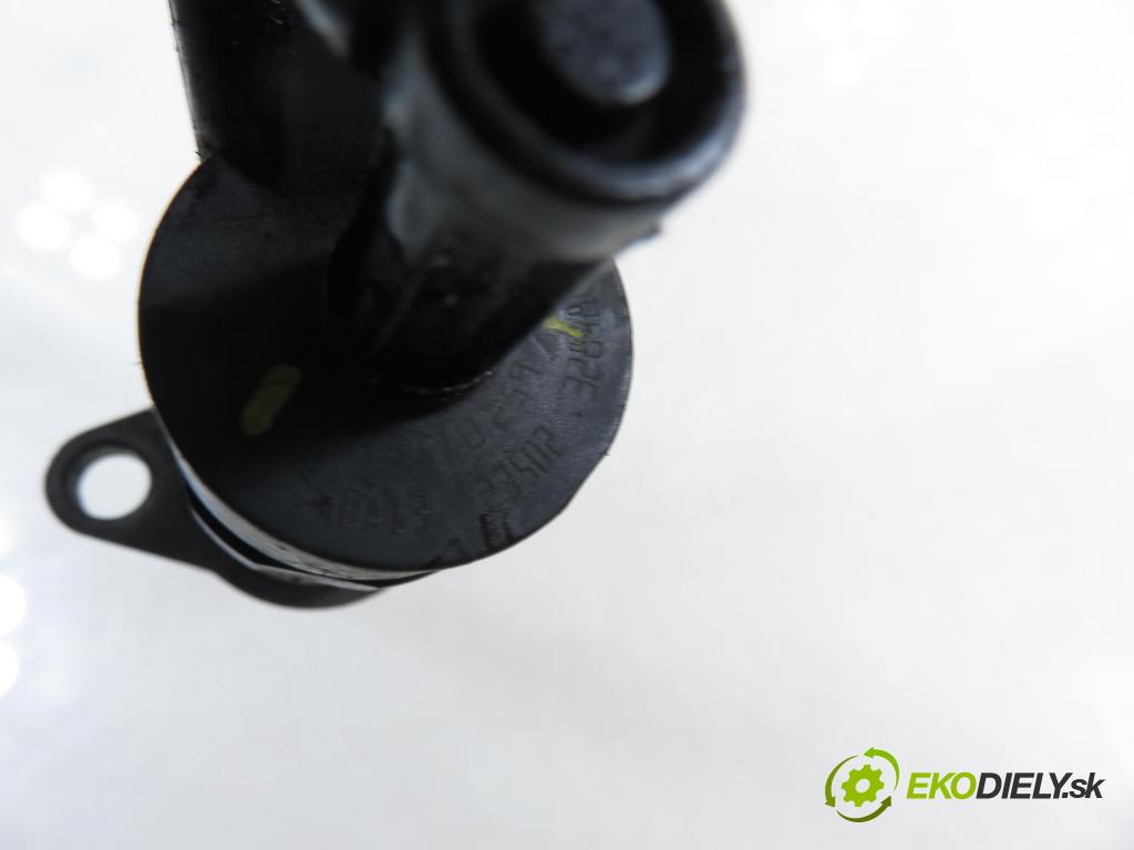 MAZDA 3 (BK) HB 2006 80,00 1.6 DI Turbo 109 - Y601 (PSA) 1560,00 vstrekovač 0445110259 (Vstrekovač paliva)