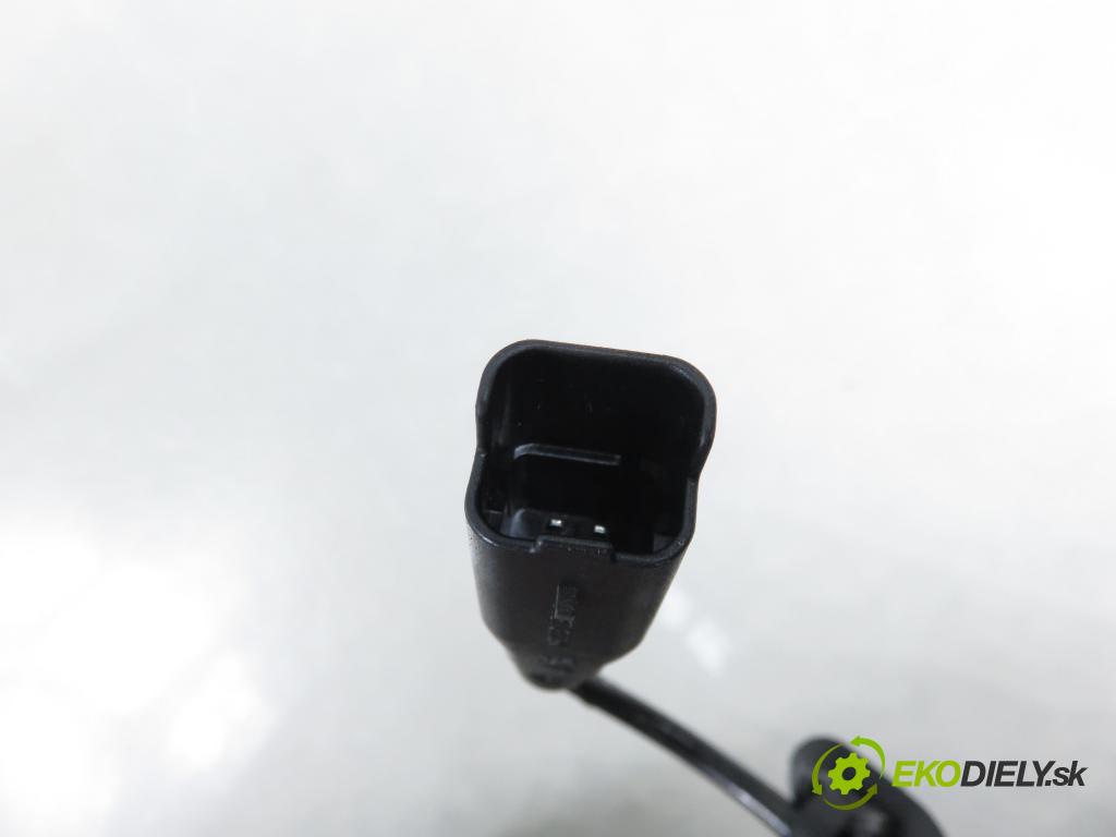 PEUGEOT 407 (6D_) SEDAN 2005 100,00 2.0 HDi 135 - RHR 1997,00 Potenciometer plynu 9650341780 ; 0280755012 ; F00C3P2335 (Potenciometer plynového pedálu)