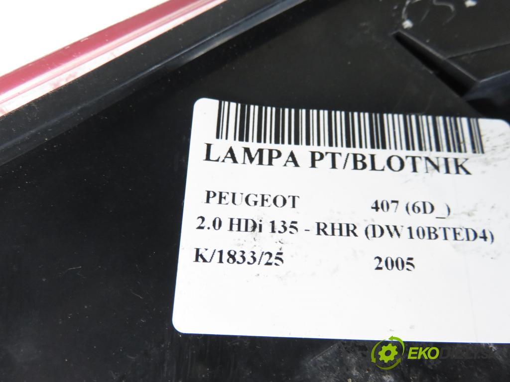 PEUGEOT 407 (6D_) SEDAN 2005 100,00 2.0 HDi 135 - RHR 1997,00 Svetlo pravé zadné 9656606280