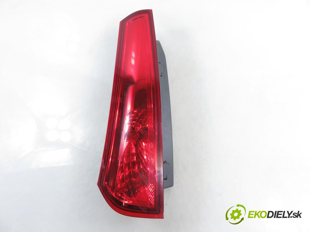 KIA CEE'D SW (ED) KOMBI 2008 66,00 1.6 CRDi 90 - D4FB-L 1582,00 světlo levé zadní 