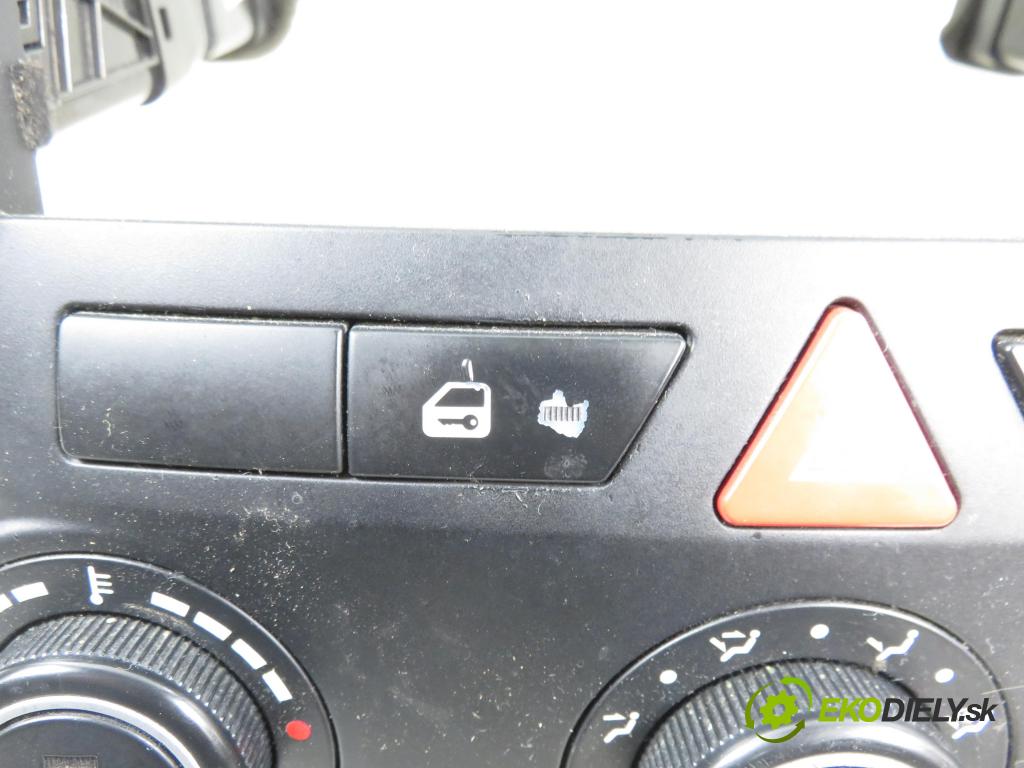 KIA CEE'D SW (ED) KOMBI 2008 66,00 1.6 CRDi 90 - D4FB-L 1582,00 PANEL / KONZOLA 957101H100 ; 972501H200EQ