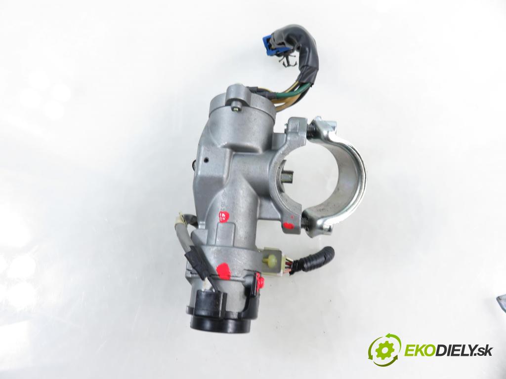 KIA CEE'D SW (ED) KOMBI 2008 66,00 1.6 CRDi 90 - D4FB-L 1582,00 spinačka / zámky