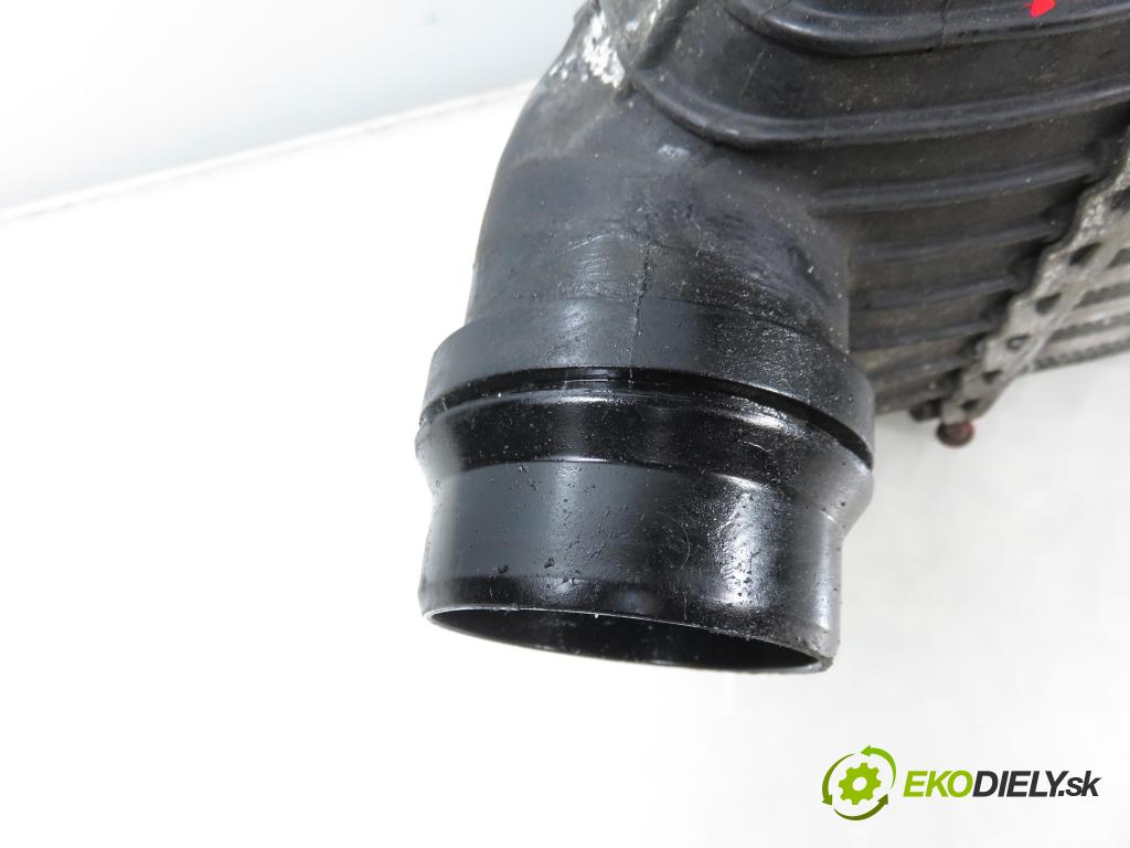 RENAULT MASTER III Platforma / podwozie (EV, HV, UV) KABINA/PLATFORMA 2016 120,00 2.3 dCi 165 FWD - M9T 702 2298,00 chladič intercooler 144960015R ; 144960015RD ; T0832004