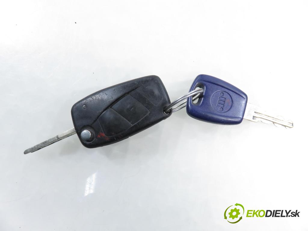 FIAT PANDA (169_) HB 2011 51,00 1.2 - 169 A4.000 1242,00 spinačka 46845361 ; 05521B365 (Spínacia skrinka)