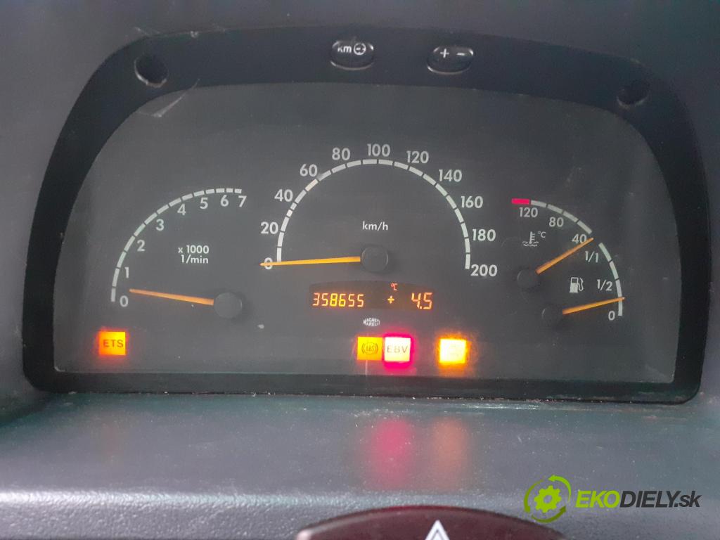 MERCEDES-BENZ VITO Skrzynia (638) FURGON 2000 90,00 112 CDI 2.2 (638.094) - OM 611.980 2151,00 Prístrojovka elektrický 0004467321