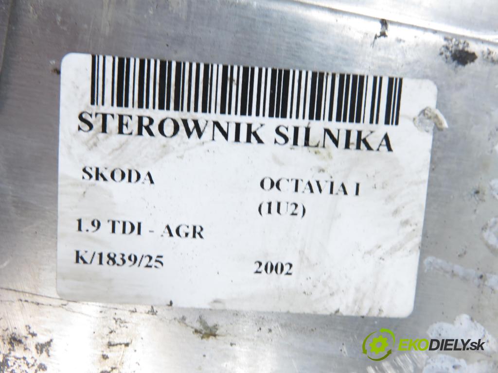 SKODA OCTAVIA I (1U2) LIFTBACK 2002 66,00 1.9 TDI 90- AGR 1896,00 řídící jednotka motora 038906012F ; 0281010127