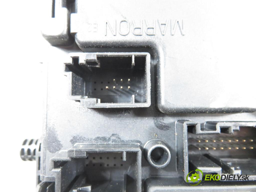 PEUGEOT 206 liftback (2A/C) HB 1999 55,00 1.4 i 75 -  KFX 1361,00 MODUL BSI 9626460880 ; S105872300E