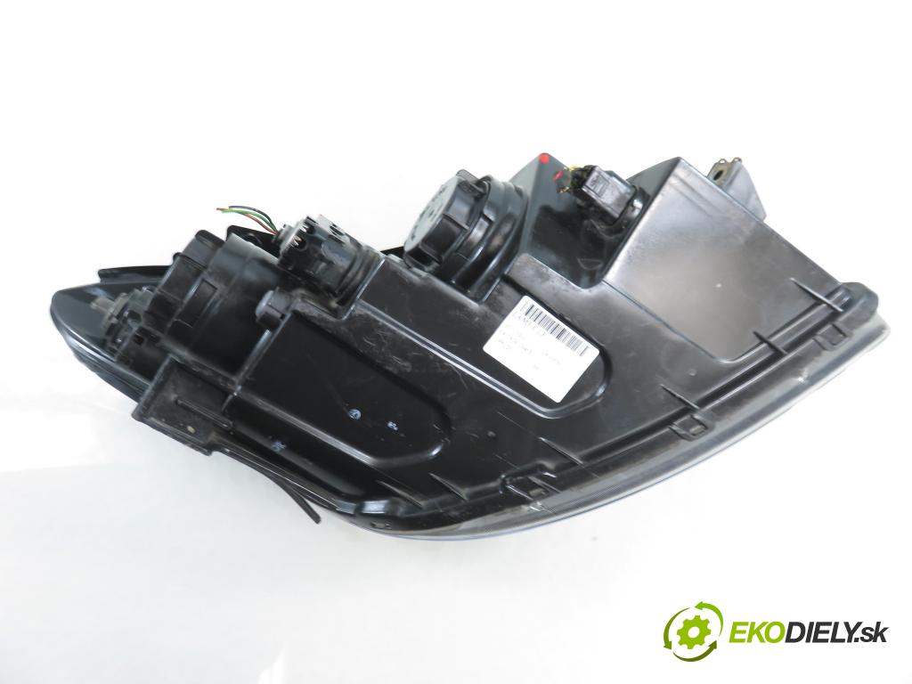 HYUNDAI i30 (FD) HB 2011 85,00 1.6 CRDi - D4FB 1582,00 Svetlo LP 921012R000