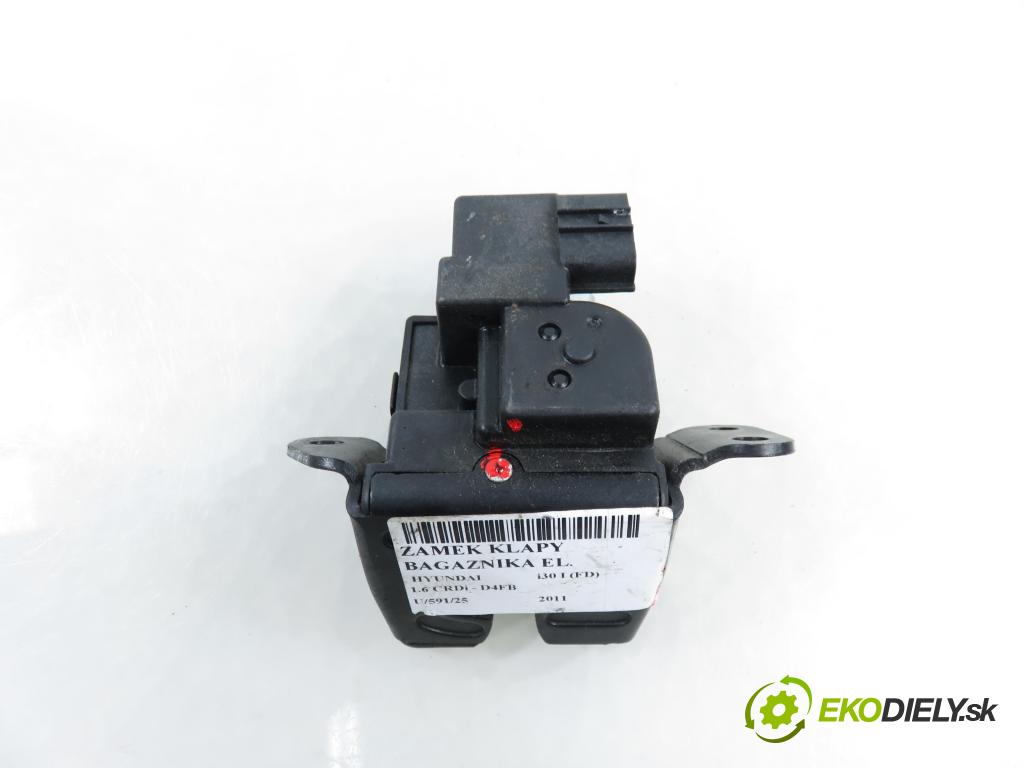 HYUNDAI i30 (FD) HB 2011 85,00 1.6 CRDi - D4FB 1582,00 zámok dverí kufor EL. 812302L000