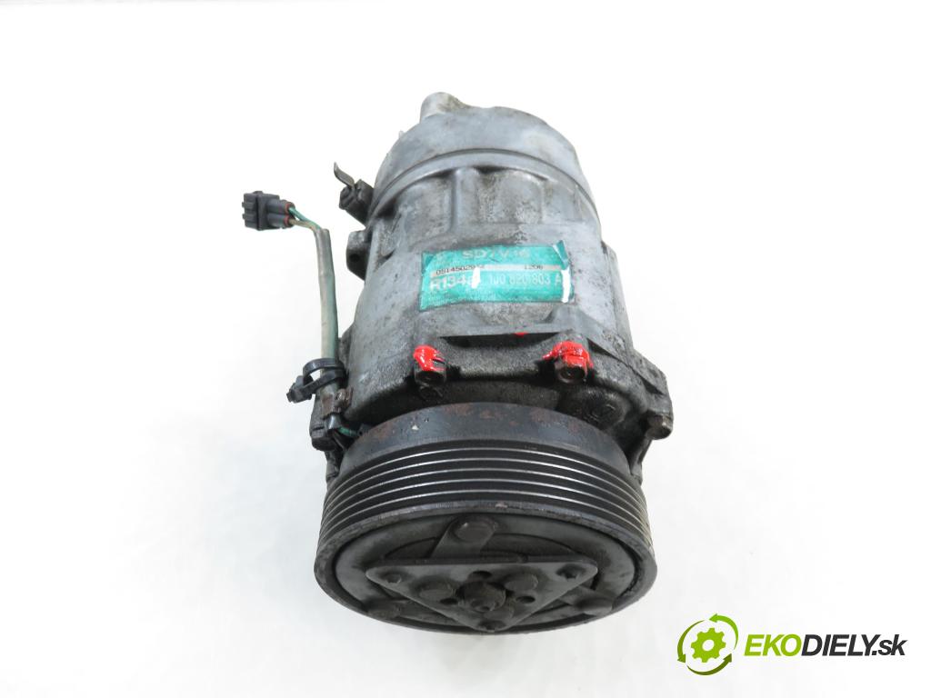 VW GOLF IV (1J1) HB 1999 66,00 1.9 TDI 90 - ALH 1896,00 KOMPRESOR: klimatizace 1J0820803A (Kompresor klimatizace)