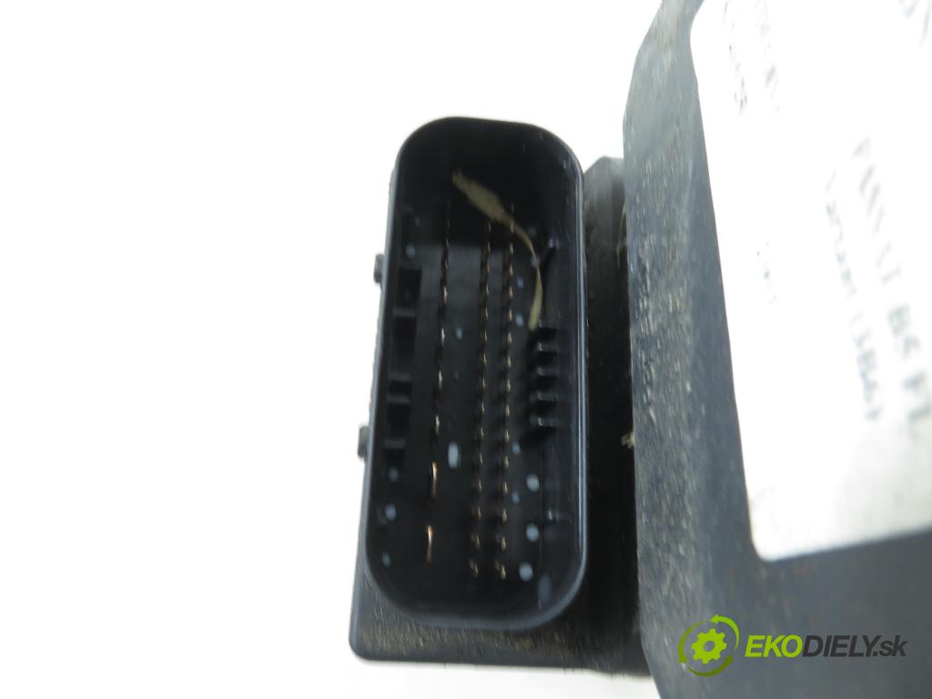 VW PASSAT B5.5 Variant (3B6) KOMBI 2001 96,00 1.9 TDI PD 130 - AVF 1896,00 Pumpa ABS 0265950055 ; 0265225124 ; 4B0614517G (Pumpa ABS)