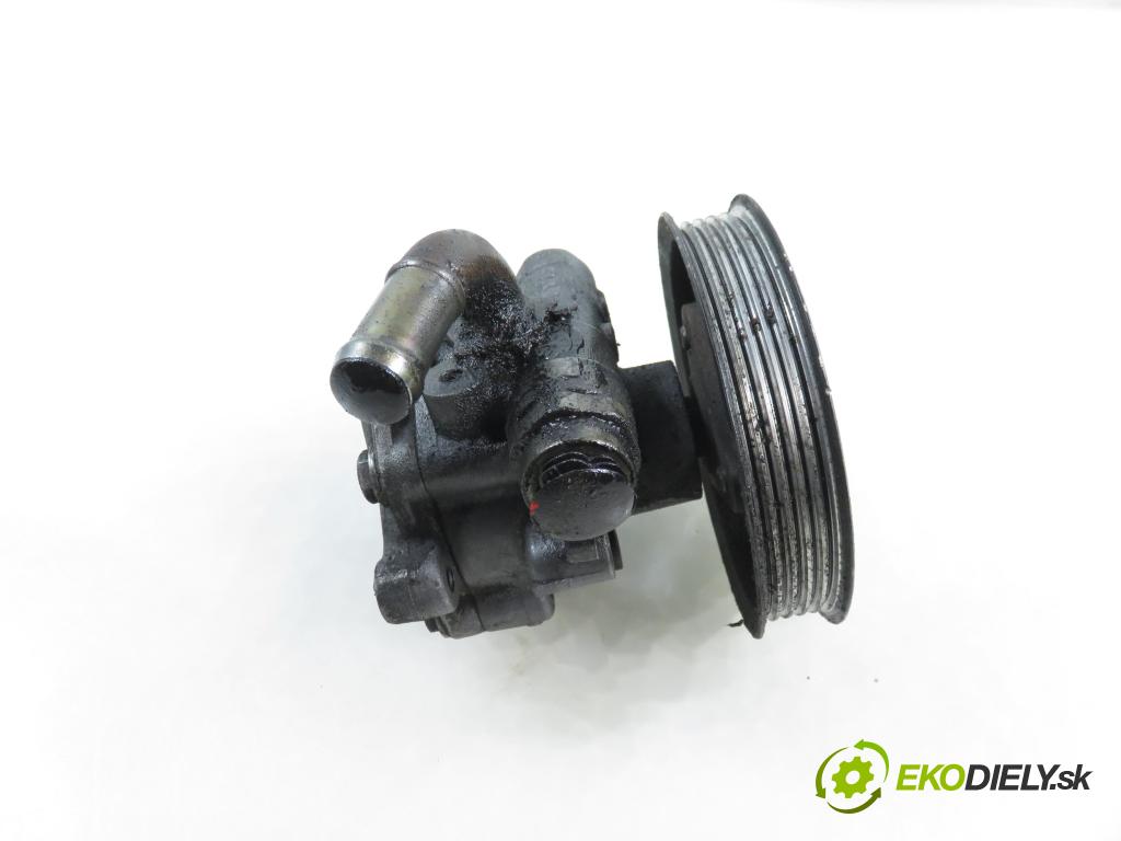 VW PASSAT B5.5 Variant (3B6) KOMBI 2001 74,00 1.9 TDI PD 101 - AVB 1896,00 Pumpa servočerpadlo 8D0145177Q (Servočerpadlo)