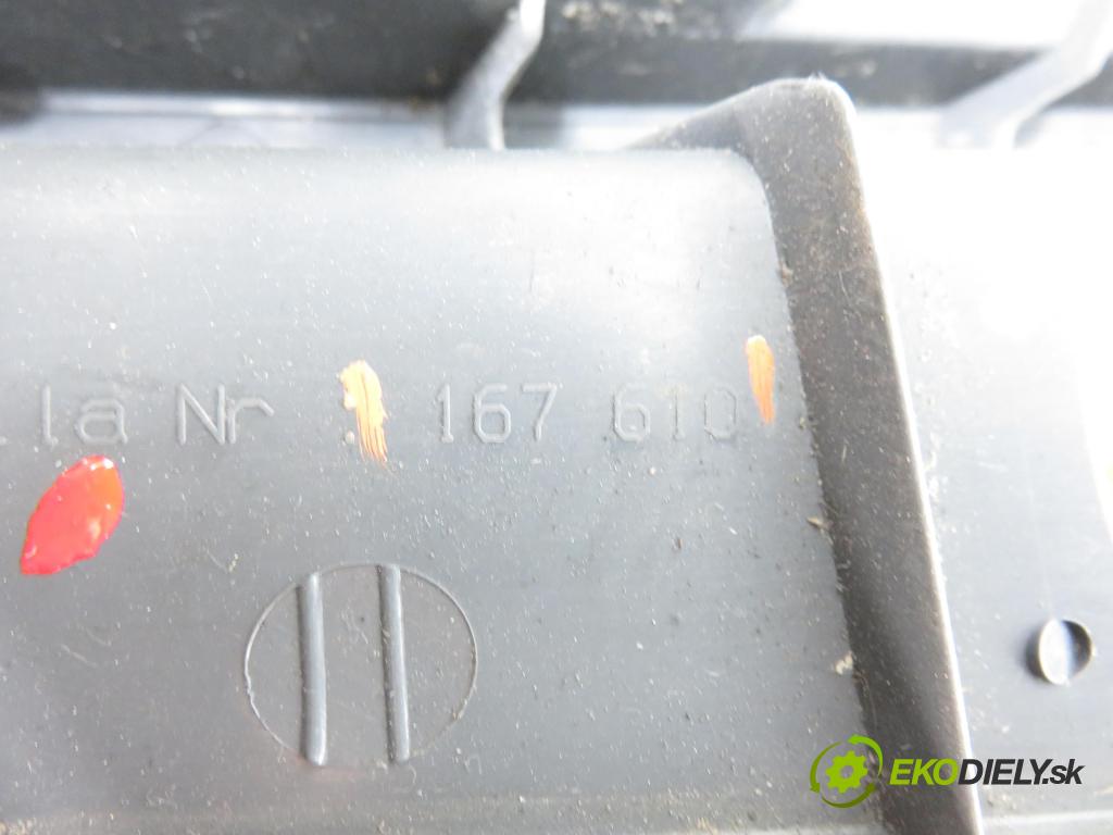 KIA CEE'D SW (ED) KOMBI 2008 66,00 1.6 CRDi 90 - D4FB-L 1582,00 Svetlo pravé zadné 167610