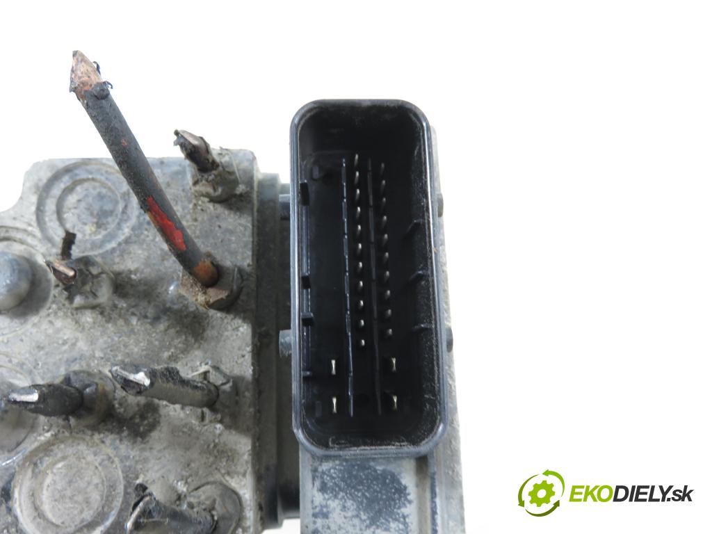 RENAULT TRAFIC II Skrzynia (FL) FURGON 2007 84,00 2.0 dCi 115 - M9R 780 1995,00 Pumpa ABS 54084793B ; 15113903E ; 15052203 (Pumpa ABS)