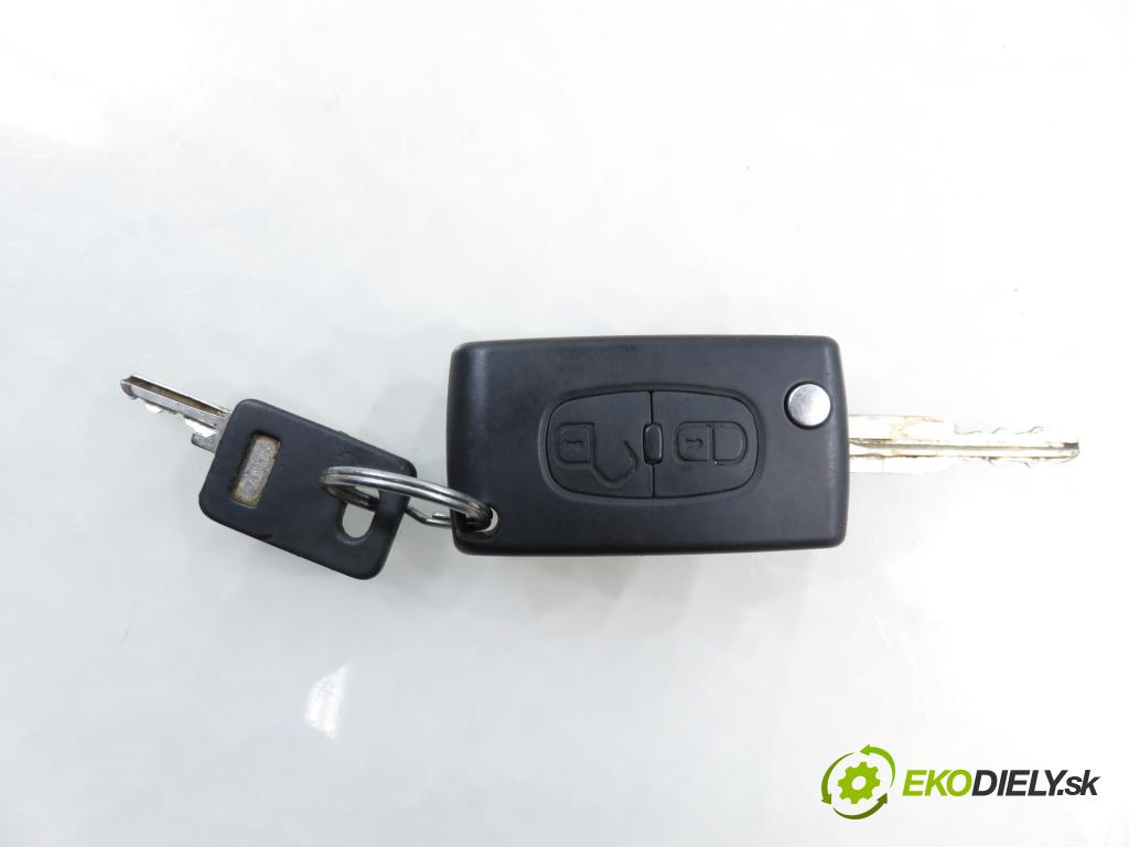 CITROEN C-CROSSER (EP_) SUV 2008 115,00 2.2 HDi 160 - 4HN (DW12MTED4) 2179,00 spinačka / zámky SLM10 ; 8670A012