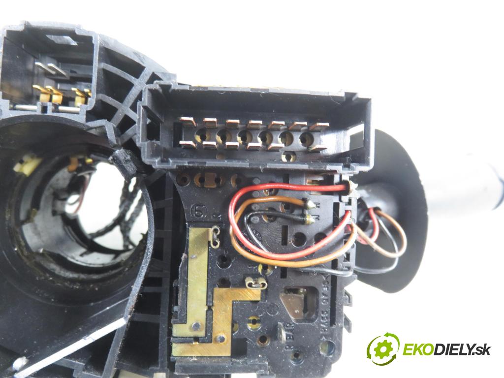RENAULT LAGUNA II (BG0/1_) LIFTBACK 2004 88,00 1.9 dCi (BG08, BG0G) - F9Q 674 1870,00 páčka/prepínač 8200012244 ; 8200260781A ; 34448501AX