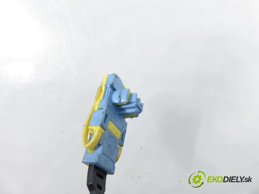 RENAULT LAGUNA II (BG0/1_) LIFTBACK 2004 88,00 1.9 dCi (BG08, BG0G) - F9Q 674 1870,00 páčka/prepínač 8200012244 ; 8200260781A ; 34448501AX