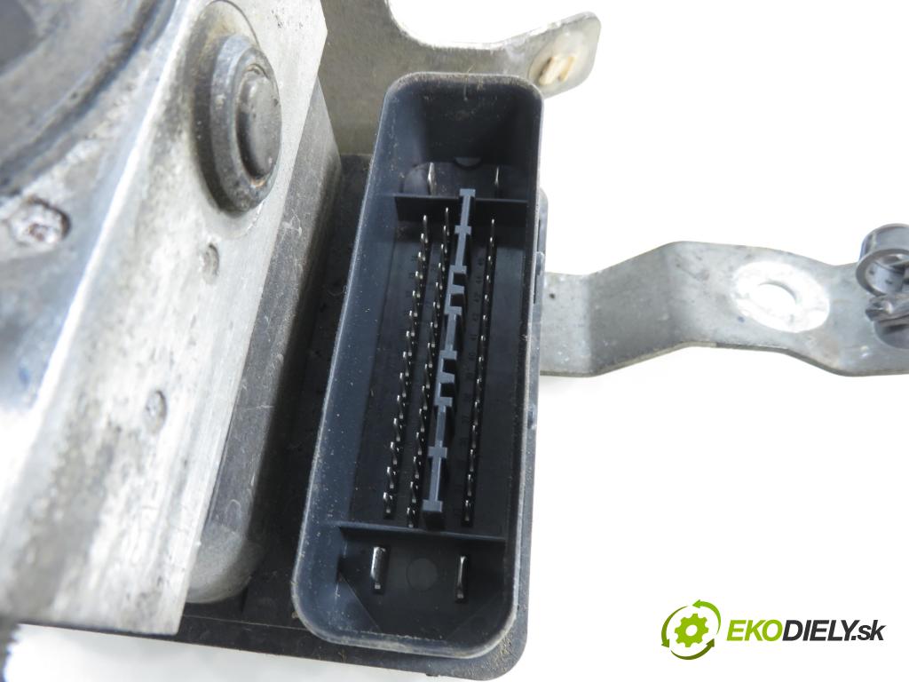 CITROEN C-CROSSER (EP_) SUV 2008 115,00 2.2 HDi 160 - 4HN (DW12MTED4) 2179,00 Pumpa ABS 06210951003 ; 4670A340 ; 06210209344 (Pumpa ABS)