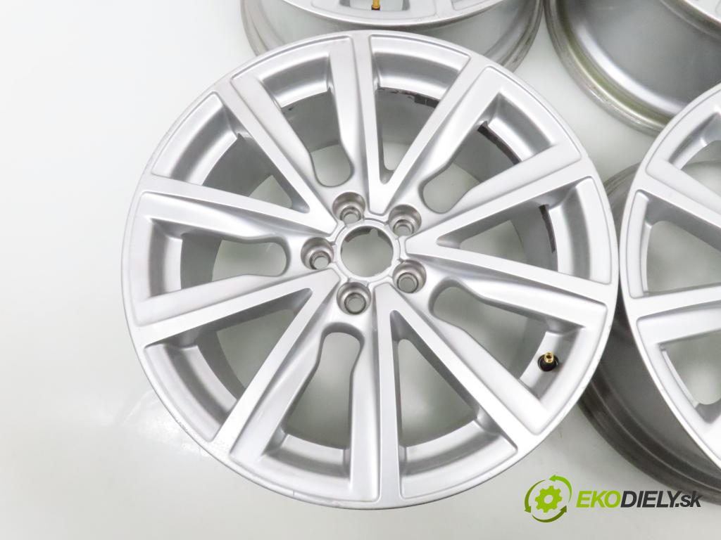 AUDI   0    disky / disk 8X0601025C