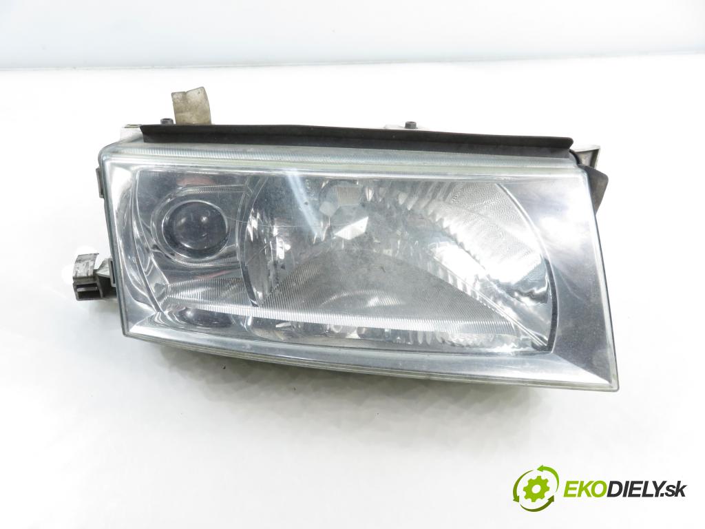 SKODA OCTAVIA I (1U2) LIFTBACK 2001 75,00 1.6 - AVU 1595,00 Svetlo PP 1U1941016E