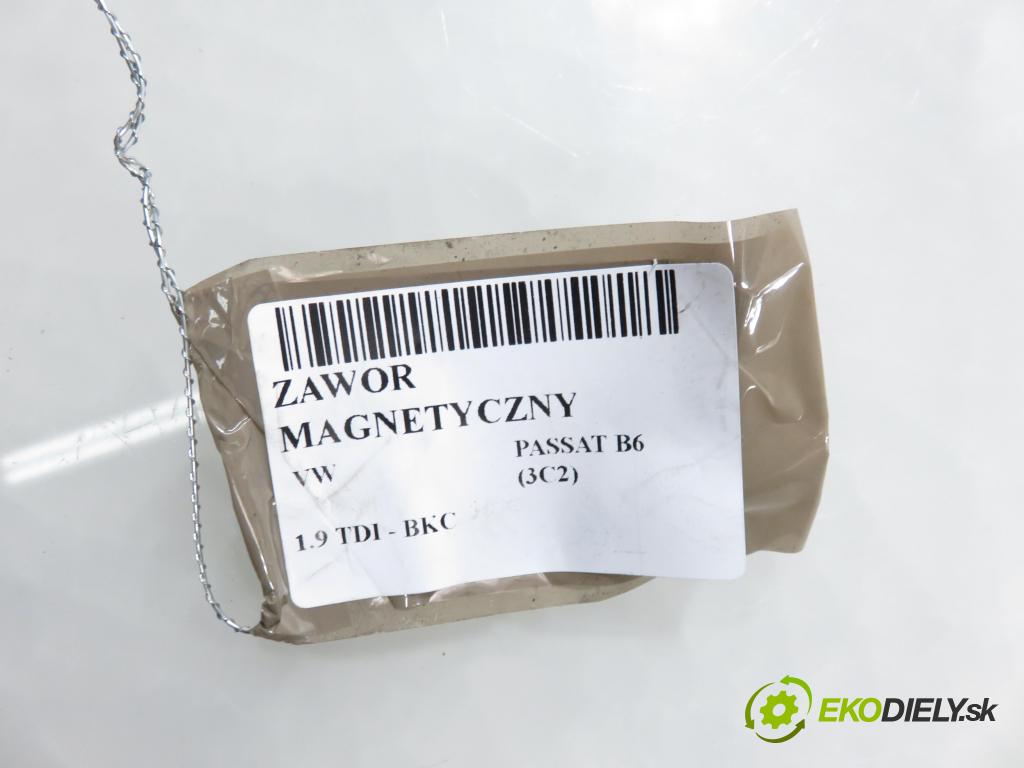 VW PASSAT B6 (3C2) SEDAN 2006 77,00 1.9 TDI PD 105 - BKC 1896,00 VENTIL: magnetický 3C0906625