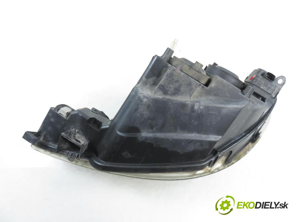 PEUGEOT 206 liftback (2A/C) HB 2007 50,00 1.4 HDi 8V 70 - 8HZ 1398,00 Svetlo PP 9660535580