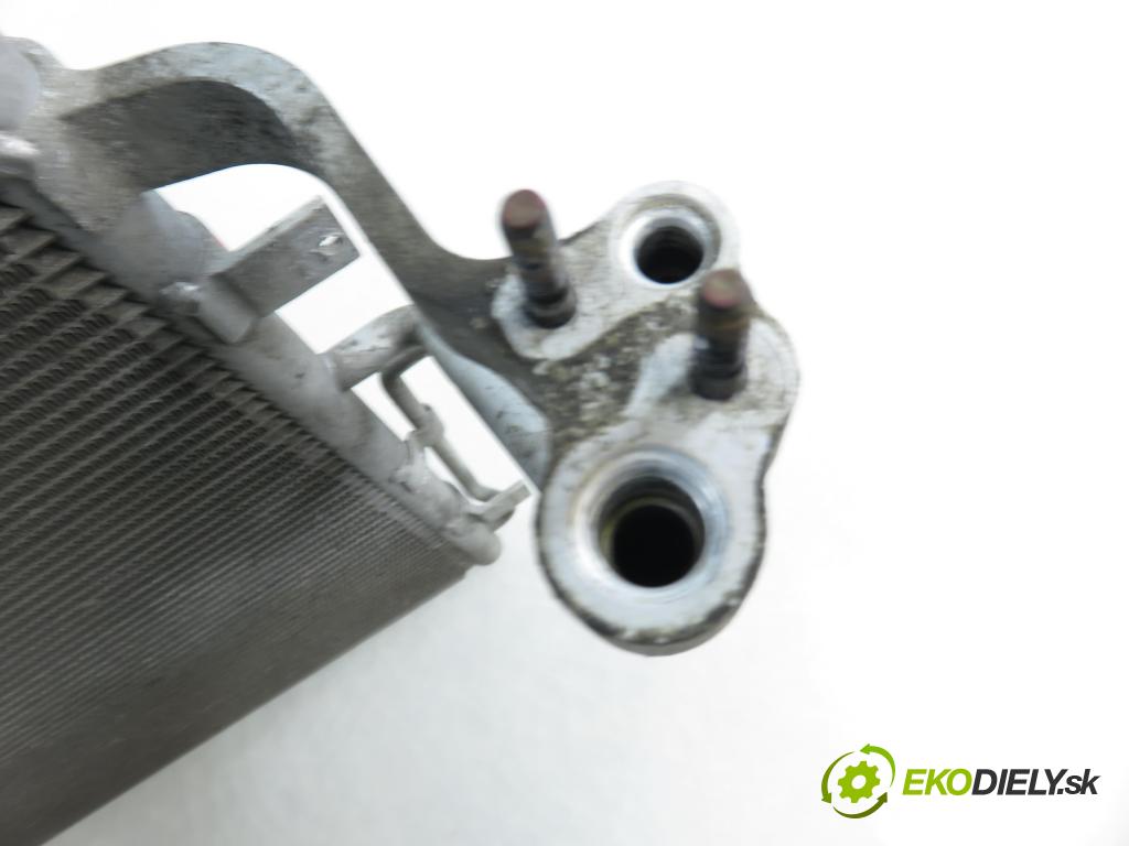 HYUNDAI i30 (FD) HB 2011 85,00 1.6 CRDi - D4FB 1582,00 chladič klimatizácie  (Chladič klimatizácie)