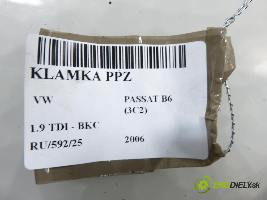 VW PASSAT B6 (3C2) SEDAN 2006 77,00 1.9 TDI PD 105 - BKC 1896,00 Kľučka 3C0837886E