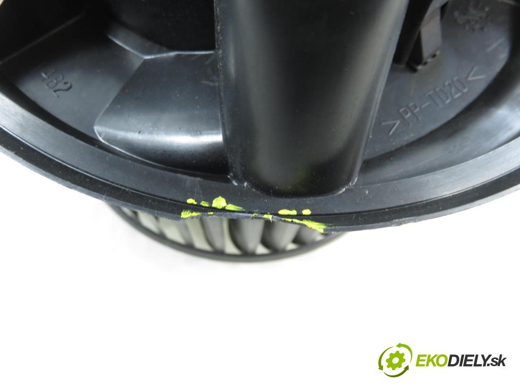 VW PASSAT B6 (3C2) SEDAN 2006 77,00 1.9 TDI PD 105 - BKC 1896,00 Ventilátor vetráku 3C1820015E ; 3C0907521 ; F011500002