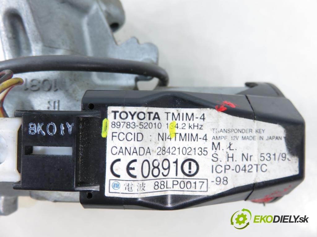 TOYOTA RAV 4 II (_A2_) SUV 2003 85,00 2.0 D-4D 4WD 116 - 1CD-FTV 1995,00 spinačka / zámky 45020423 ; 8978352010