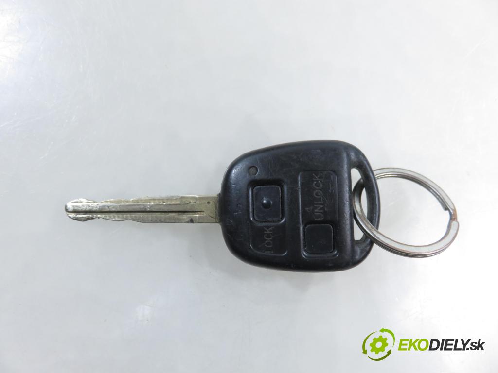 TOYOTA RAV 4 II (_A2_) SUV 2003 85,00 2.0 D-4D 4WD 116 - 1CD-FTV 1995,00 spinačka / zámky 45020423 ; 8978352010