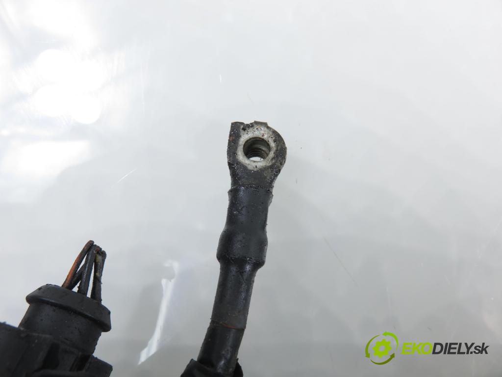VW PASSAT B6 Variant (3C5) KOMBI 2006 77,00 1.9 TDI - BXE 1896,00 Riadenie ZE riadením 3C1423051N ; 1K1909144K ; 7805277222